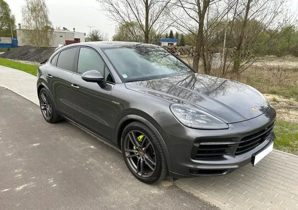 porsche cayenne Porsche Cayenne cena 388000 przebieg: 45000, rok produkcji 2019 z Łęczna